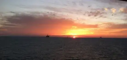 Petrolio schizza +30% verso $120, Wall Street KO. Trump, &ldquo;prezzo molto piccolo da pagare&rdquo; contro l'Iran. Diretta