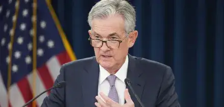 La Fed non tocca i tassi, fermi al 3,5%-3,75%. Che succede ora? Attenti al dato sull'inflazione che fa tremare tutti, parla Powell. Diretta