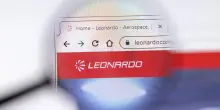 Azioni Leonardo in ritirata, la poltrona del CEO Cingolani trema? Chi potrebbe scegliere Meloni