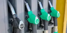 Benzina e diesel, via libera alla proroga del taglio accise. Ecco quanto risparmieremo