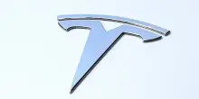 Arriva la Tesla in versione economica. Ecco quanto costa