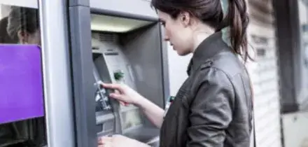 Multe per coloro che depositano o prelevano contanti in questo modo