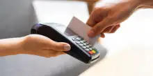 Addio al PIN a 4 cifre per le carte di credito. Ecco cosa c'&egrave; da sapere sul nuovo sistema biometrico