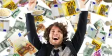 Questo sindaco ha aumentato il suo stipendio da 1.500 a 4.000 euro al mese