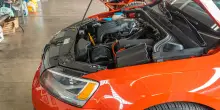 Manutenzione auto, 5 controlli da 10 minuti che possono farti risparmiare