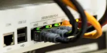 Wi-Fi addio. Arriva il Li-Fi, la tecnologia innovativa 100 volte pi&ugrave; veloce