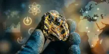 Uranio, litio e minerali rari. Il segnale che i grandi fondi stanno gi&agrave; seguendo (e tu no)