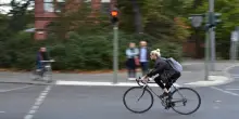 Ti pagano per usare la bicicletta. Fino a &euro;250 di buoni spesa per i dipendenti di questi Comuni