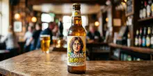 Yoko Ono fa ritirare dal mercato la birra John Lemon. Scatta la corsa all'acquisto
