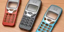 Non devi mai lasciare il tuo vecchio telefono in un cassetto. Ecco il motivo