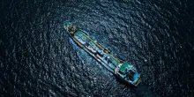 Guerra nel Golfo, addio alle quote OPEC. La mossa degli Emirati per massimizzare i ricavi a prezzi oltre i 100 dollari