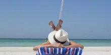 Racchettoni in spiaggia, rischi una multa (e non solo) fino a &euro;10.000