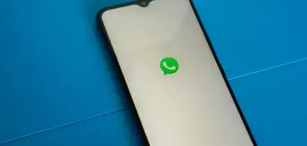 WhatsApp Plus &egrave; ora ufficiale. Cosa include e quanto costa