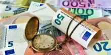 Quante ore al giorno lavori per pagare le tasse?