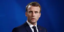 Stellantis investir&agrave; &euro;1 miliardo per produrre auto elettriche in Francia. L'annuncio di Macron