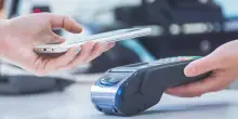 Pagamento con smartphone e app obbligatorio, sanzioni per chi lo rifiuta