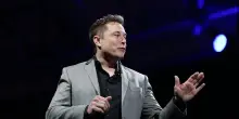 Licenziato per aver lanciato un'allarme sull'intelligenza artificiale. Poi fa causa ad Elon Musk