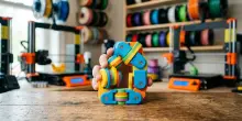 Padre e figlia hanno incassato quasi mezzo milione stampando giocattoli antistress in 3D