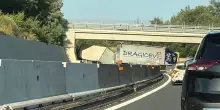 A1 bloccata: camion invade corsia all'altezza di Arezzo