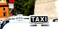 Licenze taxi a peso d'oro, quanto costa davvero diventare tassista nel 2026