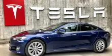 Come ha fatto Elon Musk a trasformare Tesla in un'azienda da $1.000 miliardi?