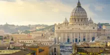 IOR chiude il 2025 con 51 milioni di utile. Ecco dove vanno davvero i soldi del Vaticano