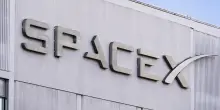 SpaceX accelera il progetto Falcon 9 e si prepara a investire 1,6 miliardi