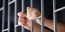Cosa c'&egrave; di vero sulla nuova norma che farebbe uscire i tossicodipendenti dal carcere