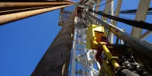 Agosto &egrave; il mese pi&ugrave; insidioso per le materie prime. Ecco cosa pu&ograve; accadere a petrolio, oro e gas