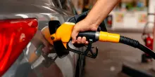 Prezzo carburanti, il Governo proroga sconto sul diesel