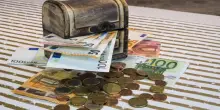 Quanto fruttano 200 &euro; al mese per 15 anni sul conto corrente o sul fondo ad accumulo?