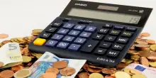 Quanto rendono ad agosto 20.000 &euro; vincolati da 3 o 5 anni sul conto deposito bancario?