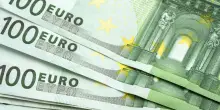 Cedola oltre il 3% e prezzo vicino a 100. Cosa offre questo BTP con scadenza 2031?