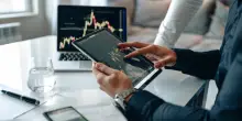 Perch&eacute; le banche italiane comprano BTP mentre tutti guardano altrove?