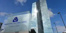 La BCE teme una bolla AI come bolla dot com. Alert sul risparmio delle famiglie