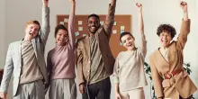La Gen Z oggi non pu&ograve; permettersi di pagare l'affitto, ma potrebbe diventare presto la pi&ugrave; ricca della storia