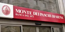 Azioni MPS, cosa succede dopo rilancio OPAS Intesa Sanpaolo. L'impegno di Delfin complica il piano Lovaglio, scivola Mediobanca (-4%)