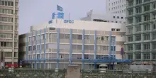 L'Opec+ conferma la produzione di novembre, ma il vero taglio resta nel Golfo. Mancano ancora 5 milioni di barili al giorno