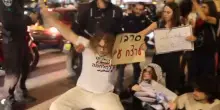 Scontri con la polizia a Tel Aviv a manifestazione contro la guerra
