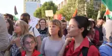Greta Thunberg partecipa alla protesta pro-palestina in Albania