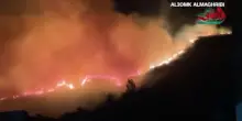 Vasto incendio nel Nord del Marocco, le fiamme avvolgono il bosco
