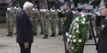 Mattarella a Bruxelles, depone corona di fiori al milite ignoto