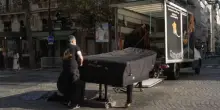 Il pianista francese Julien Cohen spopola coi flash mob musicali