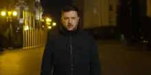 Ucraina, Zelensky si prepara per negoziare “una pace dignitosa”