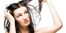 Capelli grassi: da cosa dipendono e come curarli