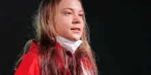 Canal Grande tinto di verde, Daspo e multa: Greta Thunberg nel mirino a Venezia