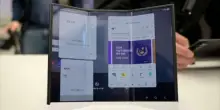 Samsung lancia il Galaxy Z Trifold, il telefono che si piega in tre
