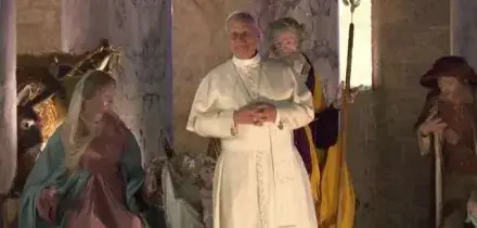 Papa Leone visita il presepe in Piazza San Pietro e saluta i fedeli