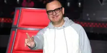 Gigi D&rsquo;Alessio e le notizie sul presunto furto in casa: la replica del cantante sui social