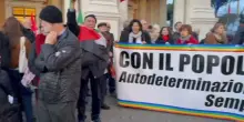 Iran, la manifestazione di solidariet&agrave; in piazza del Campidoglio a Roma